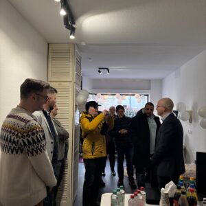 Büro von innen mit Besuchern